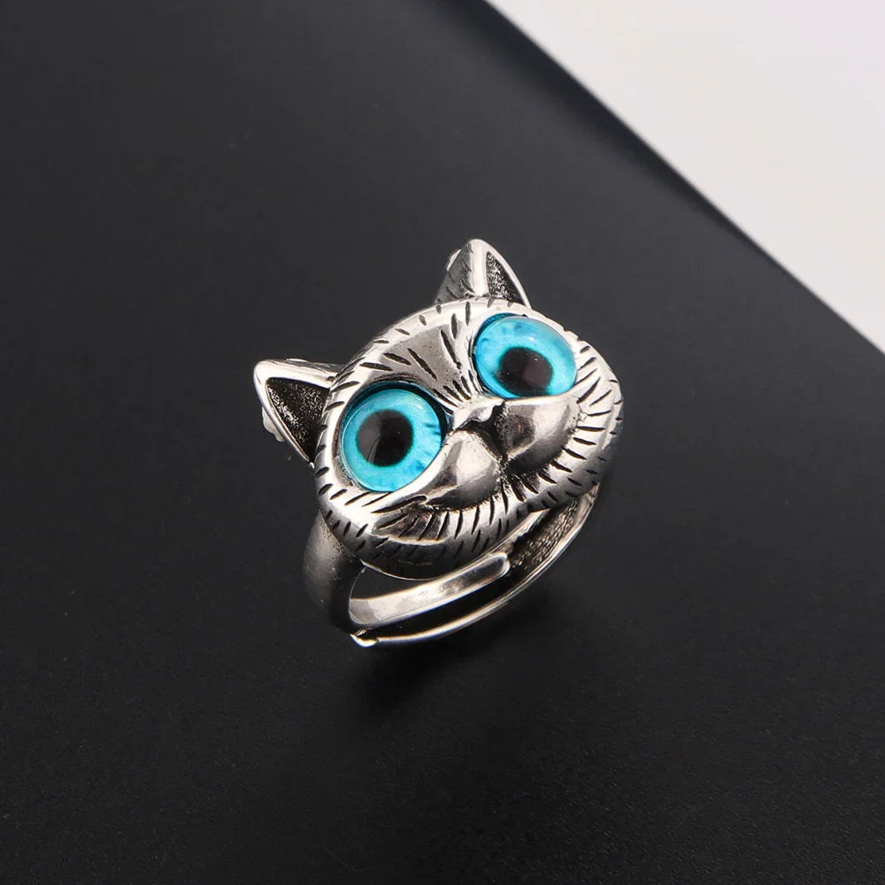 Lunara | Midnight Gaze | Blue-Eyed Cat Vintage Silver Ring